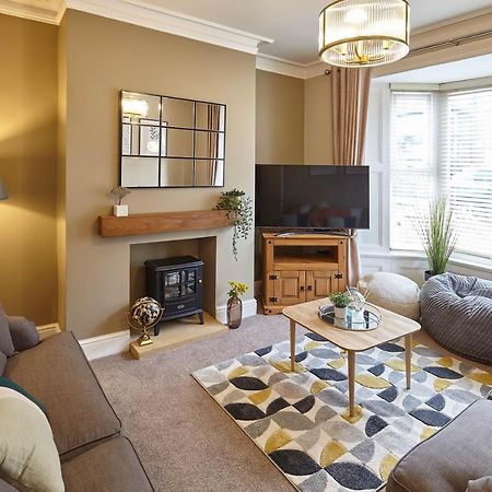 Host & Stay - Custard Cottage Whitby Esterno foto