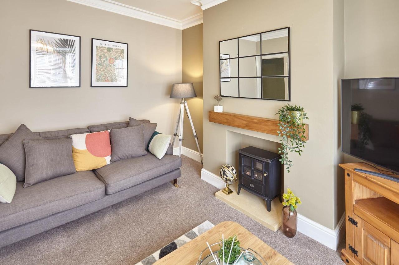 Host & Stay - Custard Cottage Whitby Esterno foto